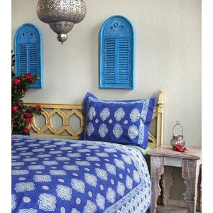 Saffron Marigold King Size Duvet with 2 Shams and Round Table Cloth